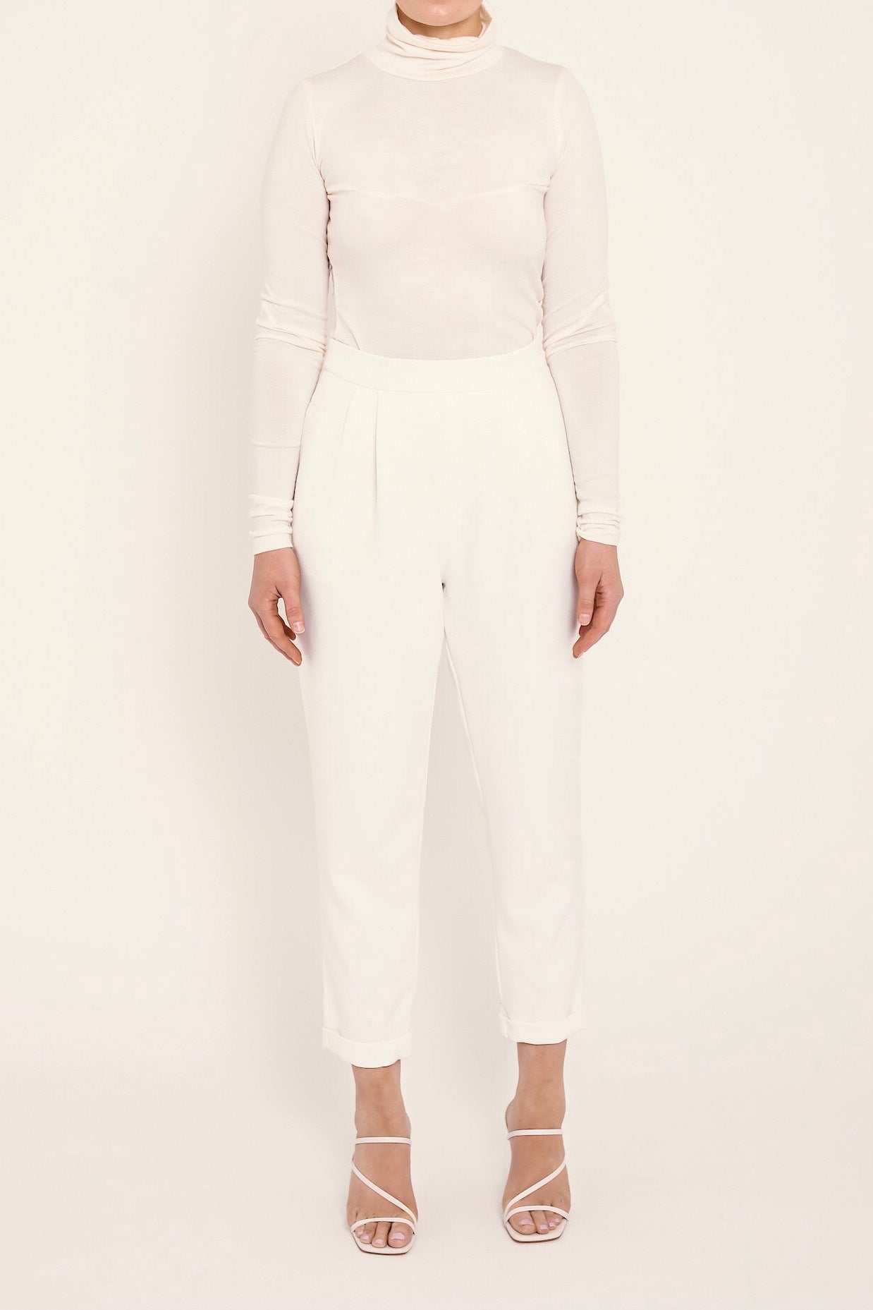 High waisted pleated pant