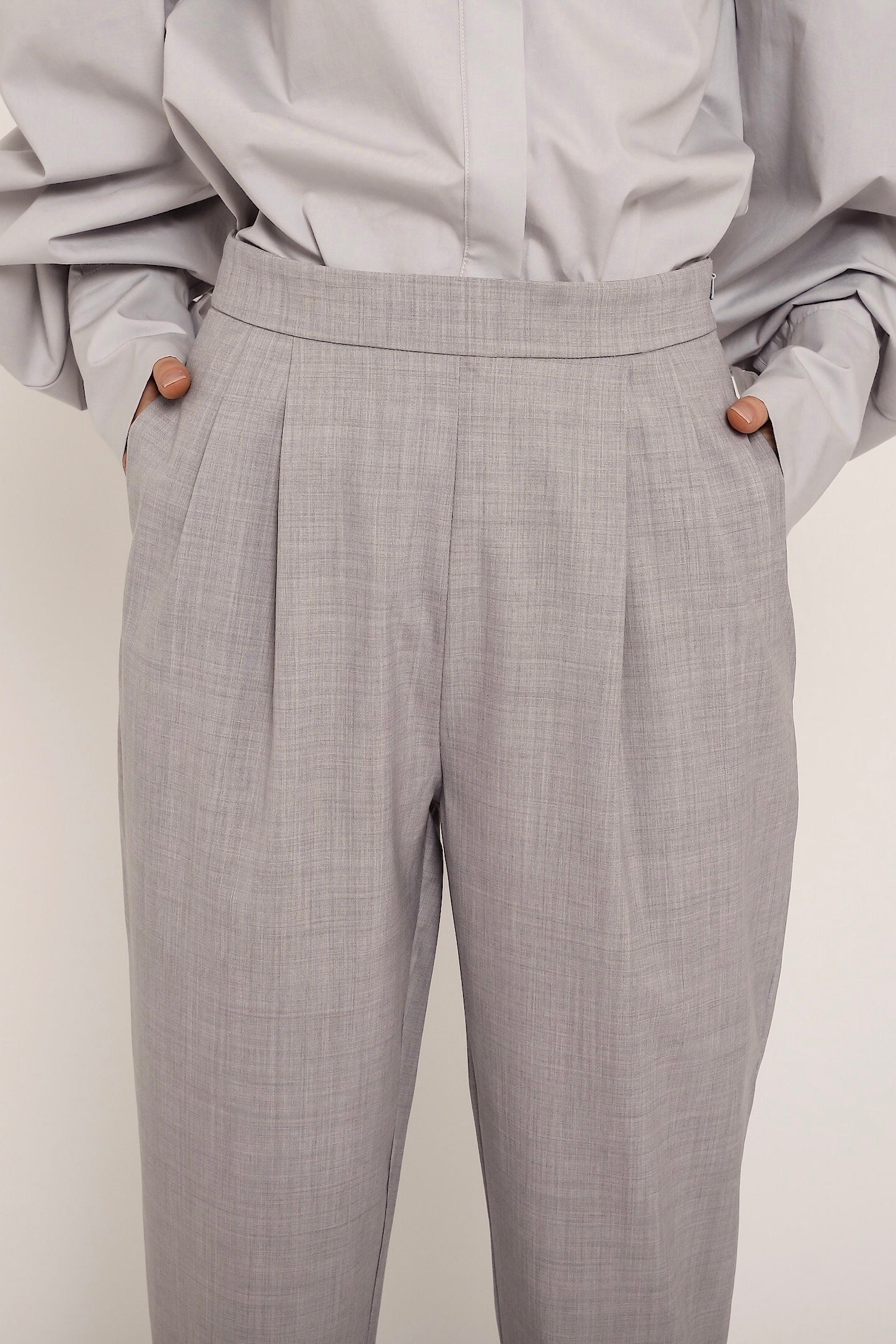 High waisted pleated pant